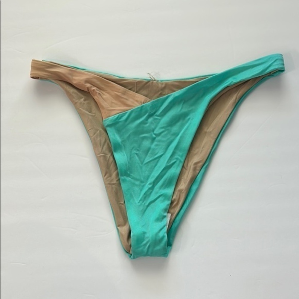 Dippin' Daisy's blue nude color block swim bikini bottom size medium NWOT